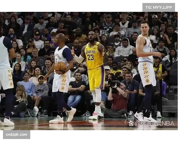 马刺遭遇连败排名跌至西部第五 年轻球队状态起伏明显 马刺遭遇连败排名跌至西部第五 年轻球队状态起伏明显